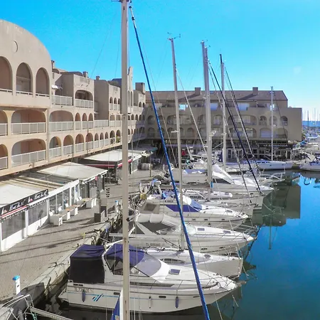Apartment On The French Riviera With Balcony, 150m From The Beach! Hyeres